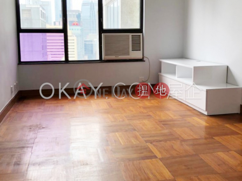 Generous 2 bedroom on high floor with sea views | Rental | Hongway Garden Block B 康威花園B座 _0