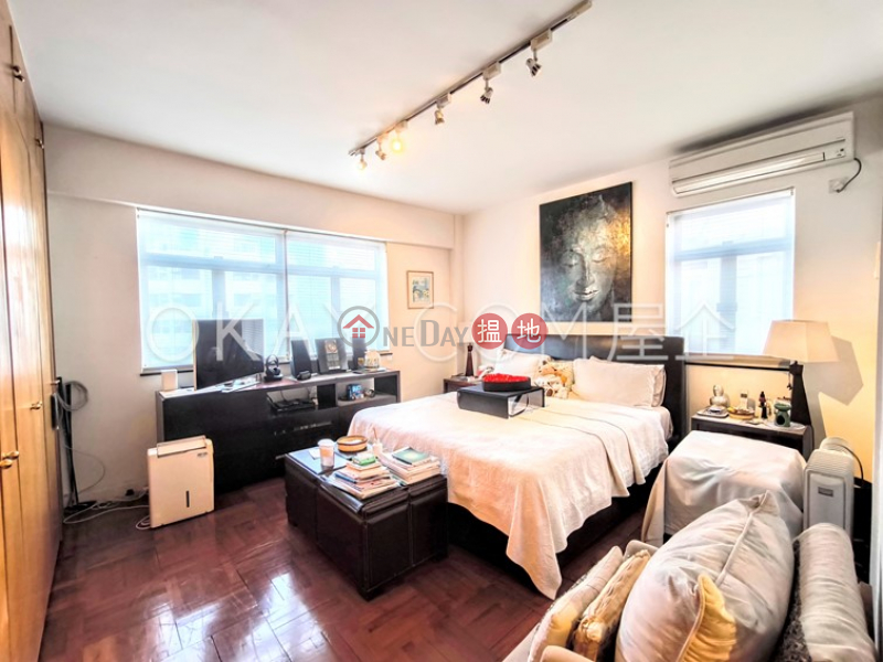 HK$ 73,000/ month, Alpine Court, Western District Efficient 3 bedroom on high floor with parking | Rental