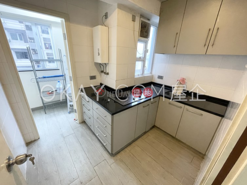HK$ 27,000/ month, Bonanza Court, Western District Charming 3 bedroom in Mid-levels West | Rental