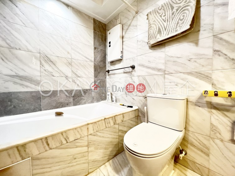 HK$ 33,000/ month, The Waterfront Phase 1 Tower 1, Yau Tsim Mong, Popular 2 bedroom on high floor | Rental