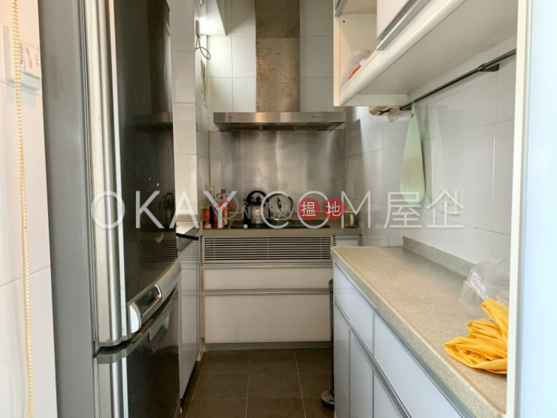 HK$ 19.8M, Coral Court Block B-C | Eastern District | Rare 3 bedroom on high floor with rooftop & parking | For Sale