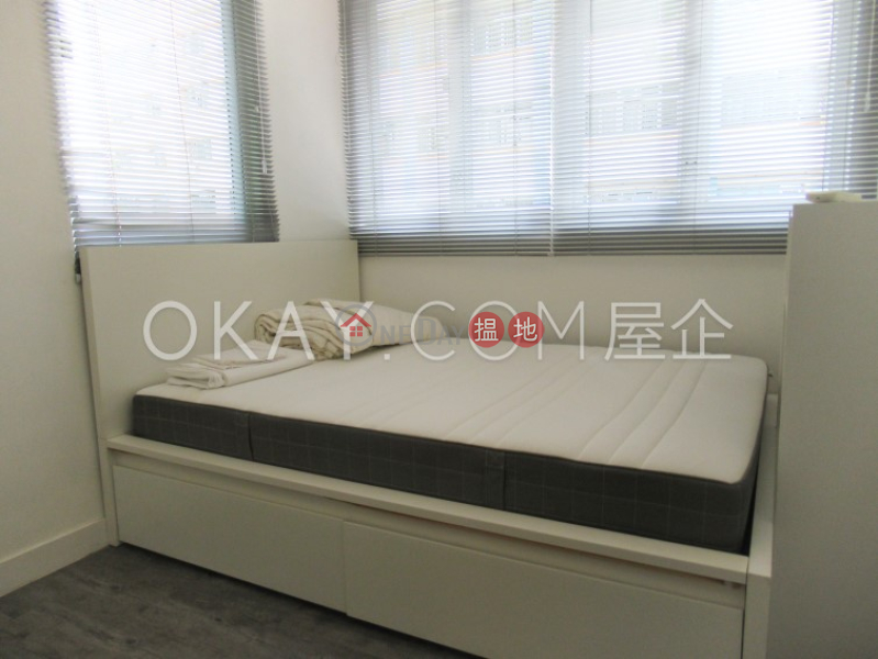 香港搵樓|租樓|二手盤|買樓| 搵地 | 住宅|出售樓盤|2房1廁,極高層皇后大道東 131A 號出售單位
