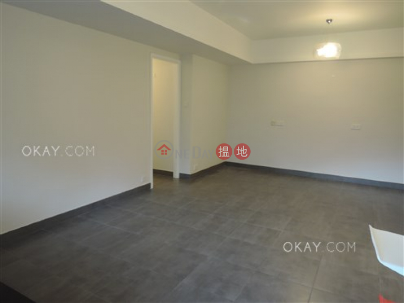 Stylish 3 bedroom on high floor with balcony & parking | Rental 7 Village Road | Wan Chai District, Hong Kong, Rental | HK$ 40,000/ month