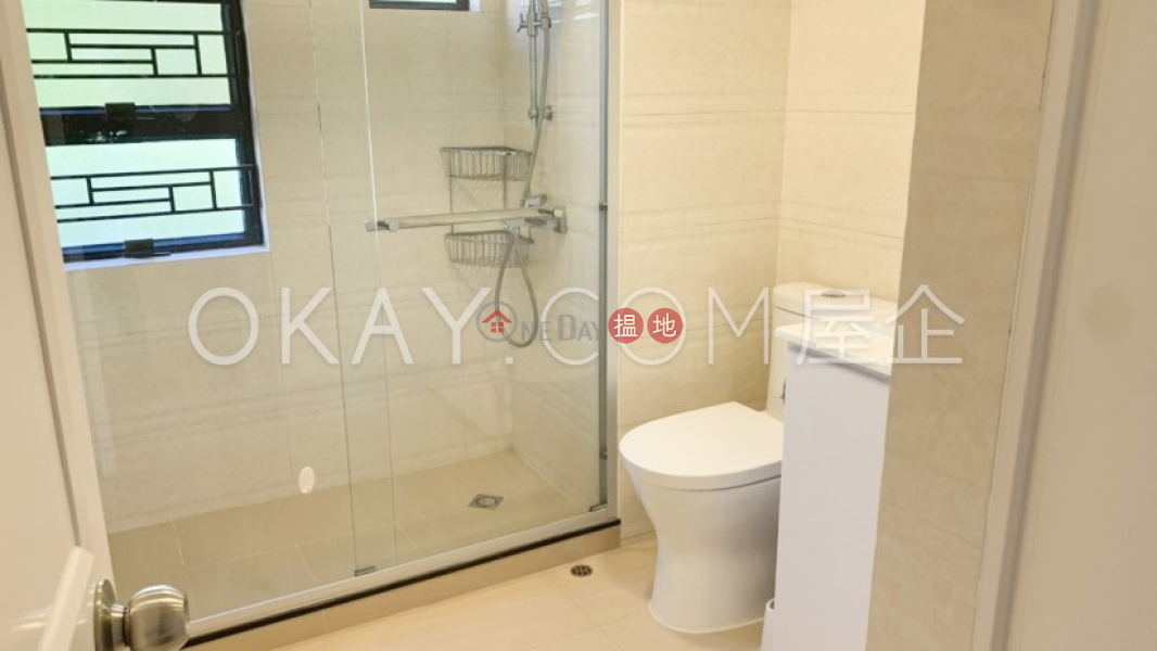 HK$ 70,000/ month | Cavendish Heights Block 8, Wan Chai District | Stylish 3 bedroom with balcony & parking | Rental