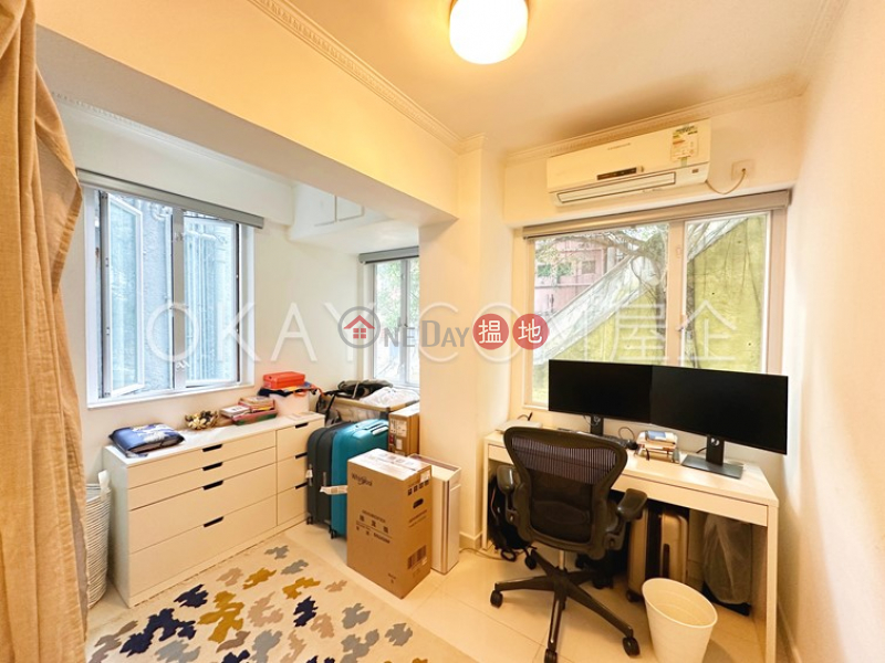 Property Search Hong Kong | OneDay | Residential, Sales Listings | Tasteful 2 bedroom in Sheung Wan | For Sale