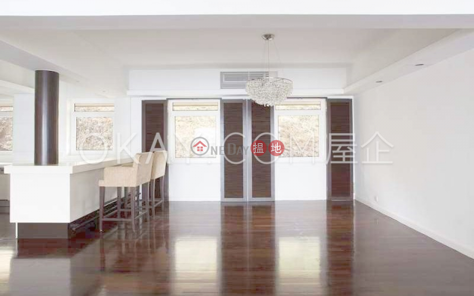 HK$ 105,000/ month, Eredine, Central District Efficient 3 bedroom with sea views, balcony | Rental