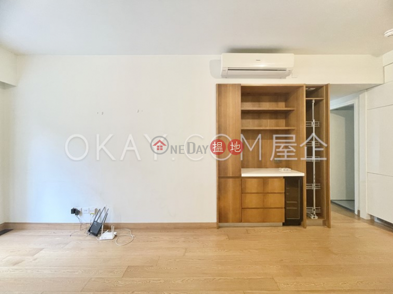 HK$ 46,000/ month, Resiglow Wan Chai District | Nicely kept 2 bedroom with rooftop & terrace | Rental