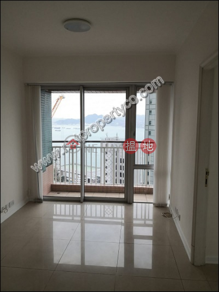 Property Search Hong Kong | OneDay | Residential, Rental Listings | Unit for rent with a balcony in Sai Ying Pun
