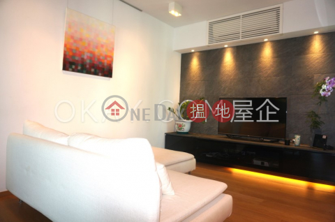 Nicely kept 1 bedroom in Wan Chai | For Sale | Royal Court 皇朝閣 _0