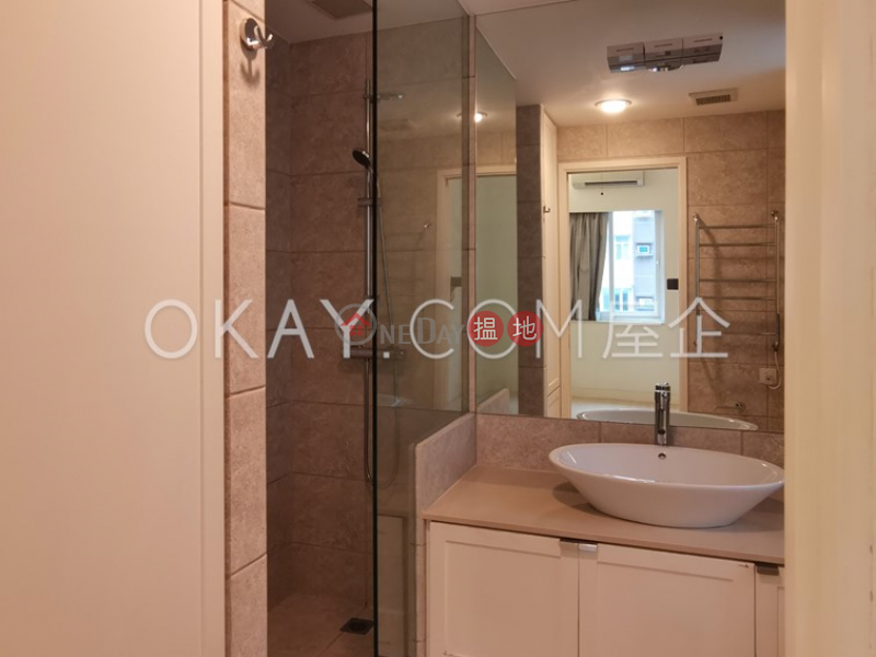 HK$ 50,000/ month | Kensington Court Wan Chai District Gorgeous 3 bedroom with balcony | Rental