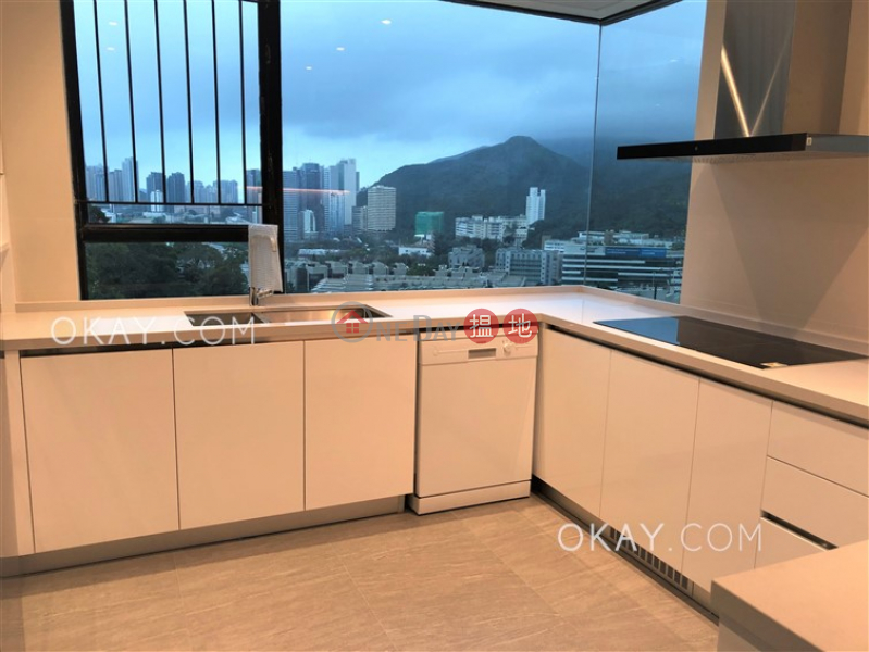 HK$ 145,000/ month | Helene Court Southern District Gorgeous house with rooftop, terrace | Rental