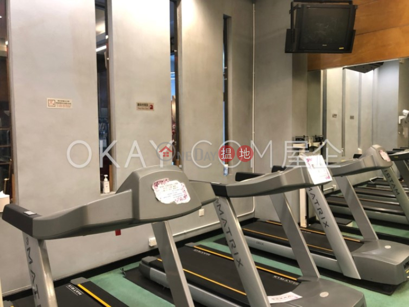 Property Search Hong Kong | OneDay | Residential Rental Listings, Luxurious 3 bedroom in Mid-levels West | Rental