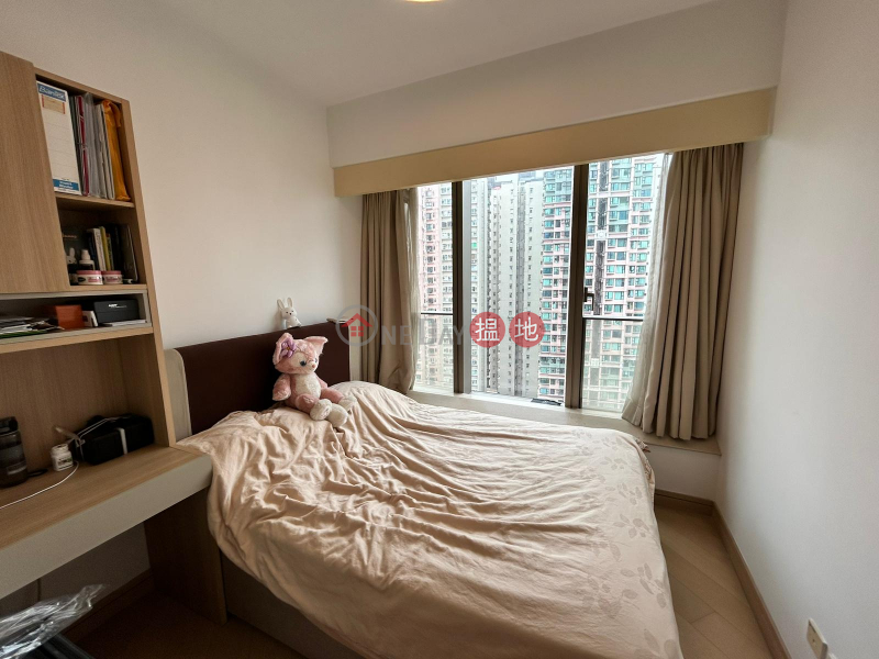 Tower 1B Macpherson Place | Middle Residential, Sales Listings HK$ 7.88M