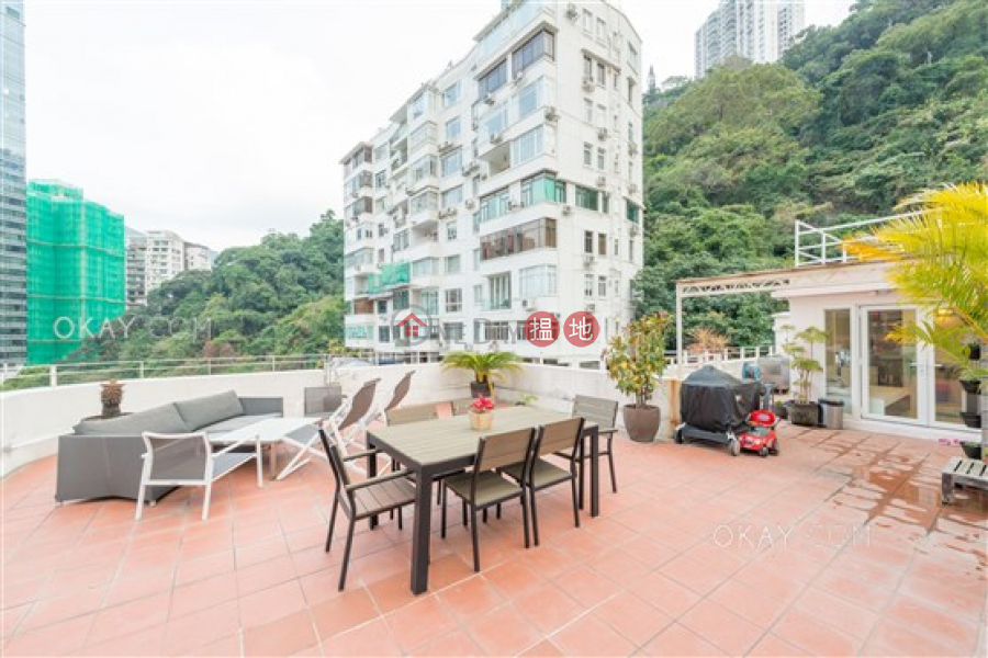 Lovely 3 bedroom on high floor with rooftop | For Sale | 27-29 Village Terrace 山村臺 27-29 號 Sales Listings