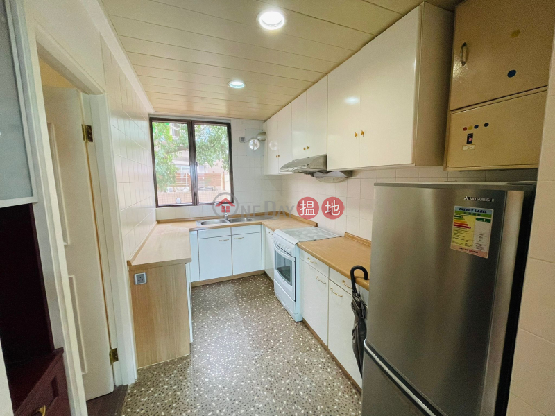 SK Seaview Villa + Garage. Close to Town|西貢樂居2座(Hillock House 2)出售樓盤 (SK2657)