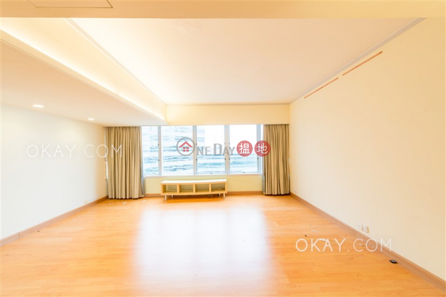 Charming 1 bedroom on high floor with sea views | Rental | Convention Plaza Apartments 會展中心會景閣 Rental Listings