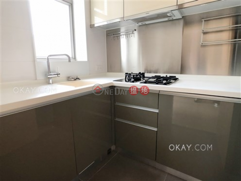 HK$ 30,000/ month, Island Crest Tower 2, Western District | Intimate 1 bedroom on high floor with balcony | Rental