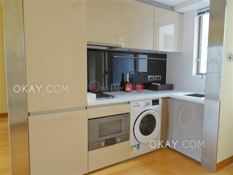 HK$ 33,000/ month | The Nova | Western District, Elegant 2 bedroom with balcony | Rental