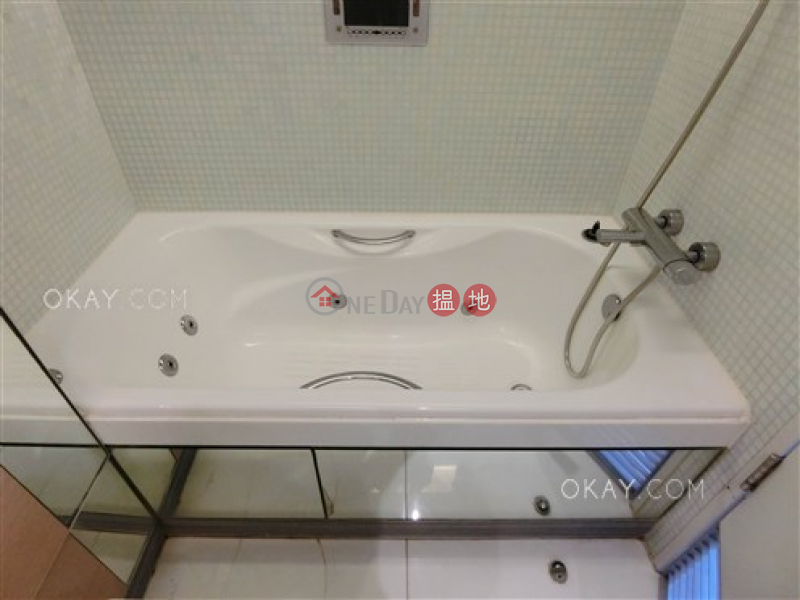 Practical 2 bedroom with balcony | Rental | 108 Hollywood Road | Central District Hong Kong Rental | HK$ 25,000/ month