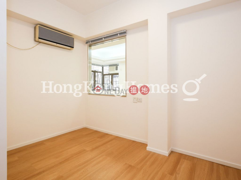 Property Search Hong Kong | OneDay | Residential, Rental Listings | 3 Bedroom Family Unit for Rent at Blue Pool Mansion