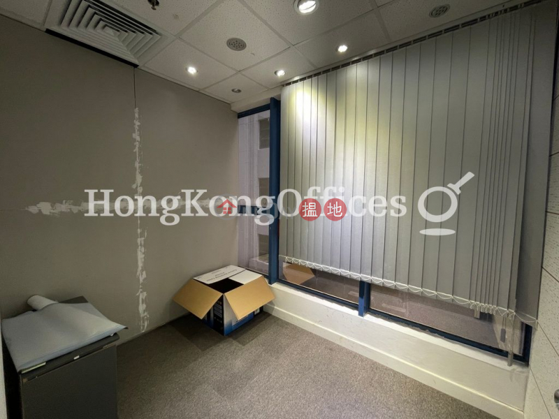 麗斯中心低層寫字樓/工商樓盤出租樓盤-HK$ 22,464/ 月