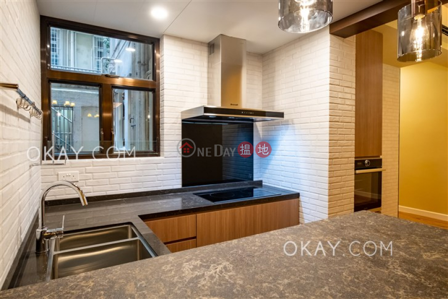 Property Search Hong Kong | OneDay | Residential, Sales Listings, Unique 3 bedroom in Mid-levels West | For Sale