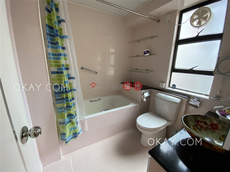 Property Search Hong Kong | OneDay | Residential | Sales Listings Nicely kept 4 bedroom on high floor | For Sale