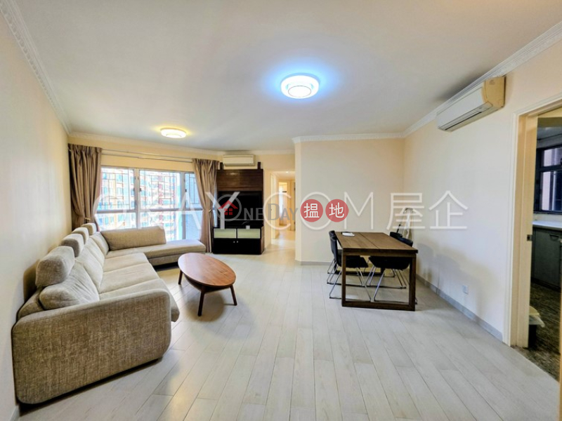 Popular 3 bedroom in Kowloon Station | For Sale | The Waterfront Phase 1 Tower 2 漾日居1期2座 Sales Listings