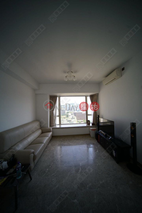 Three bedrooms and one apartment in Harbour Pinnacle | Harbour Pinnacle 凱譽 _0
