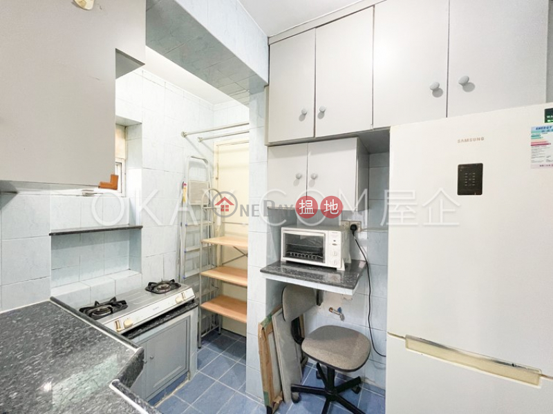 HK$ 25,000/ month, Tim Po Court Central District Generous 3 bedroom in Mid-levels West | Rental