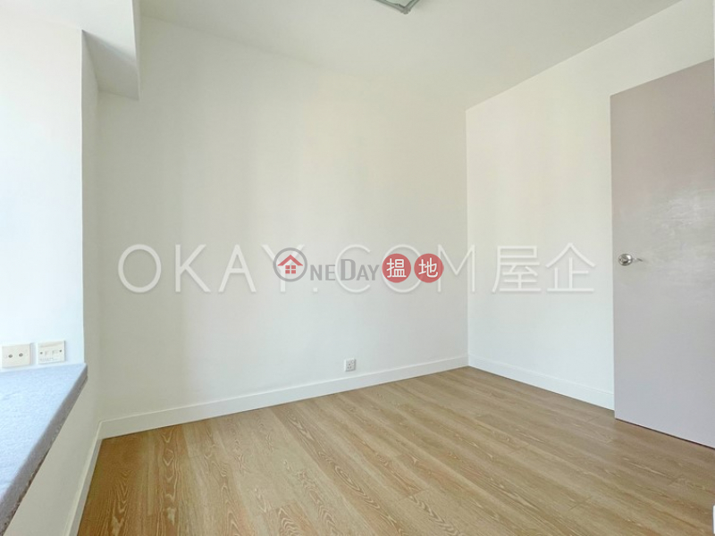 Elegant 2 bedroom in Sheung Wan | For Sale | Dawning Height 匡景居 Sales Listings