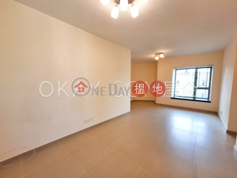 Nicely kept 2 bedroom on high floor | For Sale | Royal Court 皇朝閣 _0