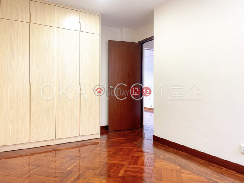 HK$ 43,000/ month | Hanaevilla Wan Chai District | Elegant 3 bedroom with balcony & parking | Rental