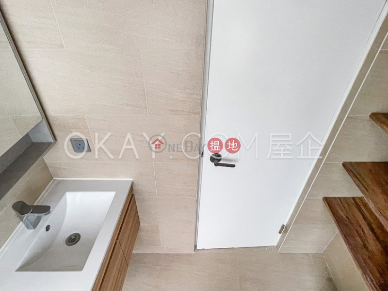 Intimate 1 bedroom in Sai Ying Pun | Rental 36-46 Pok Fu Lam Road | Western District Hong Kong Rental | HK$ 19,000/ month