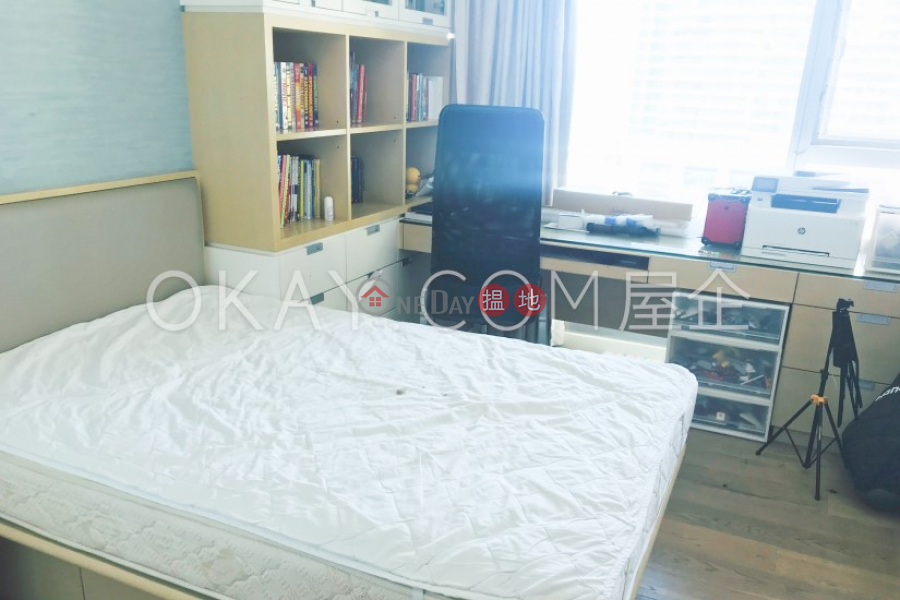 Gorgeous 4 bedroom with balcony & parking | For Sale | The Waterfront Phase 2 Tower 5 漾日居2期5座 Sales Listings