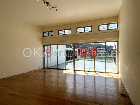 Beautiful house with sea views, terrace & balcony | Rental | 8 Deep Water Bay Road 深水灣道8號 _0