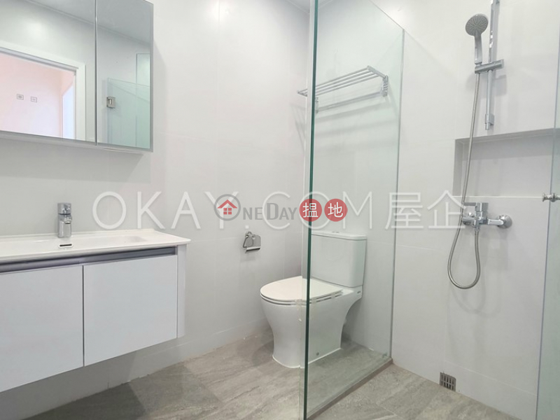 HK$ 40,000/ month, Blue Pool Court | Wan Chai District | Tasteful 3 bedroom in Happy Valley | Rental