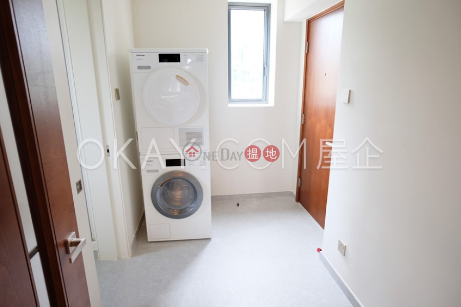 Property Search Hong Kong | OneDay | Residential | Rental Listings Nicely kept 2 bedroom with balcony | Rental