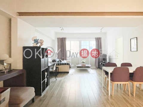 Stylish 3 bedroom with parking | For Sale | Moon Fair Mansion 滿輝大廈 _0