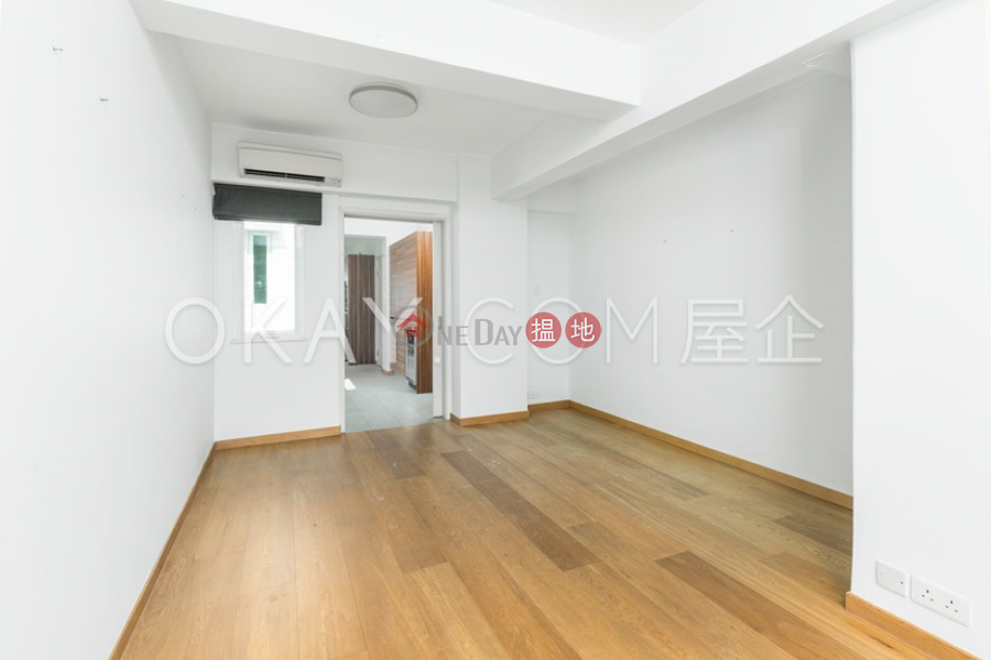 Elegant 3 bedroom on high floor with rooftop & parking | For Sale 96 Pok Fu Lam Road | Western District, Hong Kong, Sales, HK$ 23M