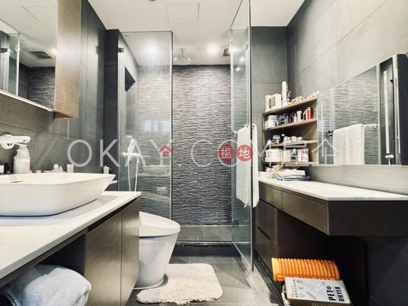 Efficient 3 bedroom with balcony & parking | For Sale | 40 Conduit Road 干德道40號 Sales Listings