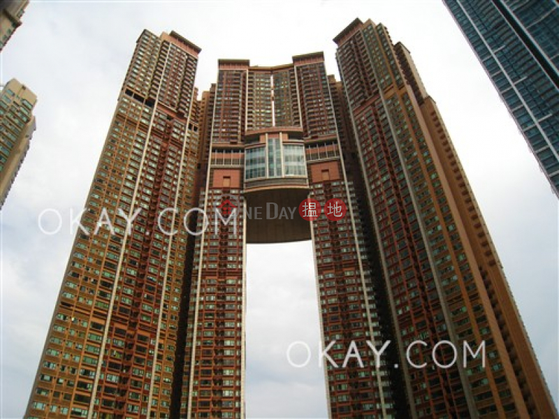 HK$ 43,500/ month | The Arch Sky Tower (Tower 1) Yau Tsim Mong, Unique 3 bedroom on high floor | Rental