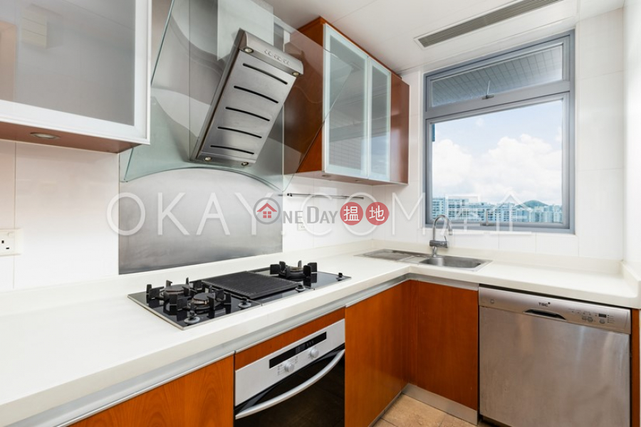 Elegant 2 bedroom on high floor with balcony | For Sale | Phase 4 Bel-Air On The Peak Residence Bel-Air 貝沙灣4期 Sales Listings