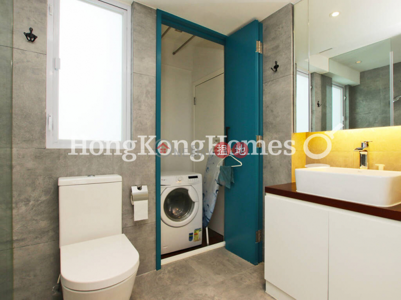 2 Bedroom Unit for Rent at Hang Fat Building 138-140 Wing Lok Street | Western District, Hong Kong | Rental HK$ 30,000/ month