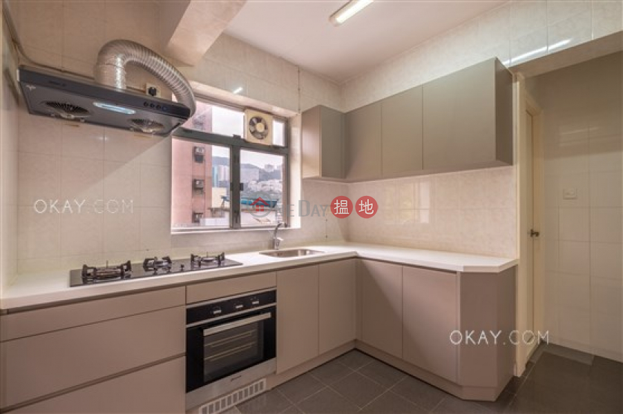 Property Search Hong Kong | OneDay | Residential | Rental Listings | Elegant 1 bedroom on high floor with racecourse views | Rental