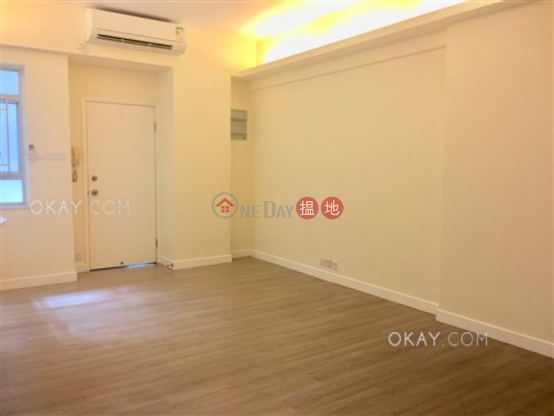Charming 2 bedroom in Mid-levels Central | Rental 52 MacDonnell Road | Central District | Hong Kong | Rental, HK$ 32,000/ month