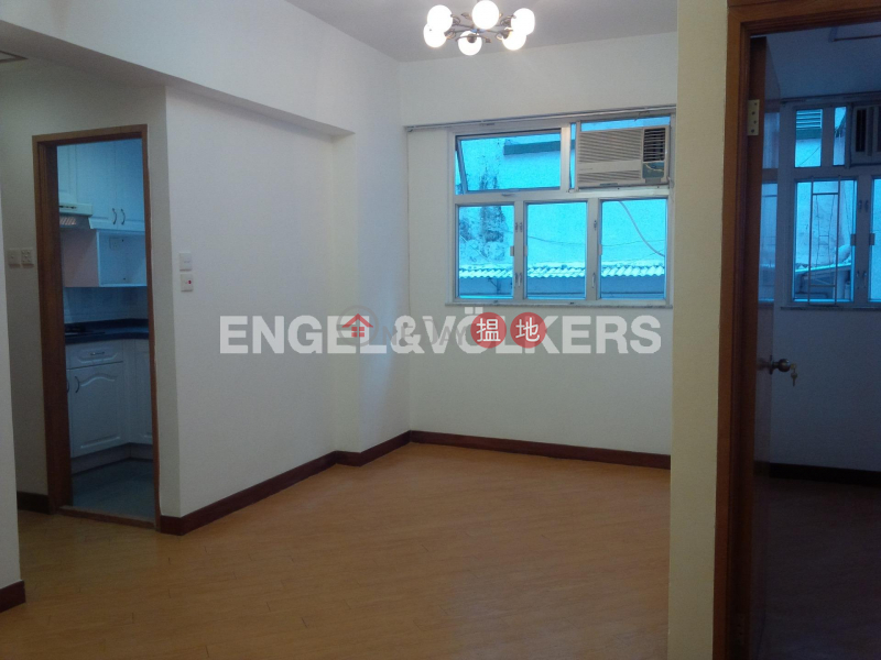 HK$ 24,000/ month 89 Caine Road | Central District 2 Bedroom Flat for Rent in Soho