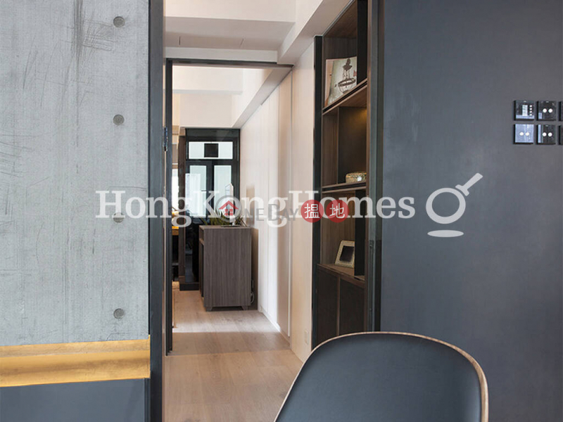 Property Search Hong Kong | OneDay | Residential, Rental Listings, 3 Bedroom Family Unit for Rent at Central Mansion