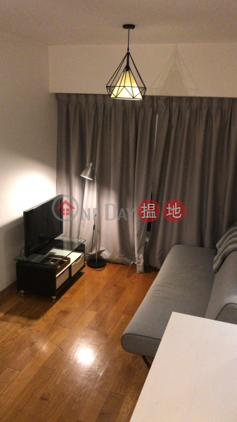 HK$ 24,000/ month, Centrestage | Central District 2 bedrooms with open view, 5 mins walkable distance to Central