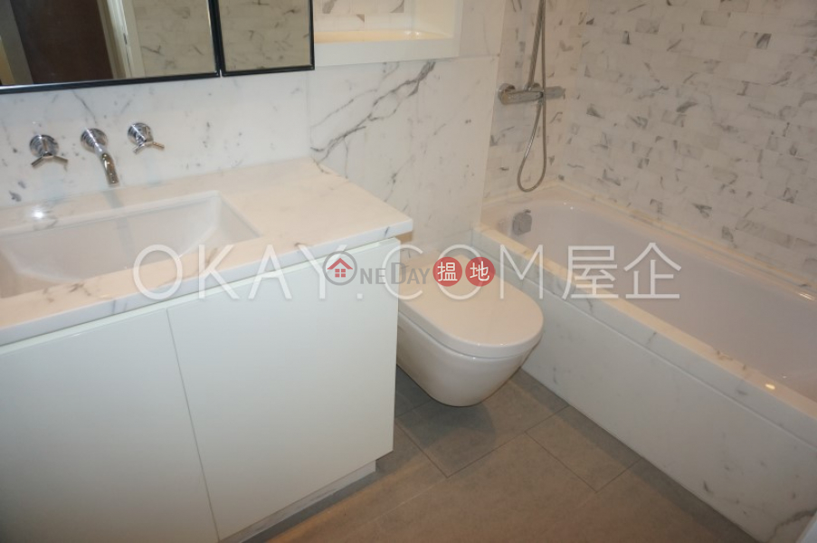 HK$ 18.42M | Resiglow | Wan Chai District Efficient 2 bedroom with balcony | For Sale